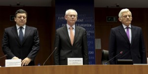 MINUTO DE SILENCIO POR LAS VÃCTIMAS DEL TERREMOTO EN EL PARLAMENTO EUROPEO