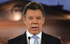 El presidente de Colombia, Juan Manuel Santos, y una delegaci&oacute;n de asesores del presidente estadounidense, Barack Obama, liderados por el subsecretario del Consejo de Seguridad Nacional de la Casa Blanca, Denis McDonough, iniciaron hoy una reuni&oacute;n sobre defensa en Bogot&aacute;.
