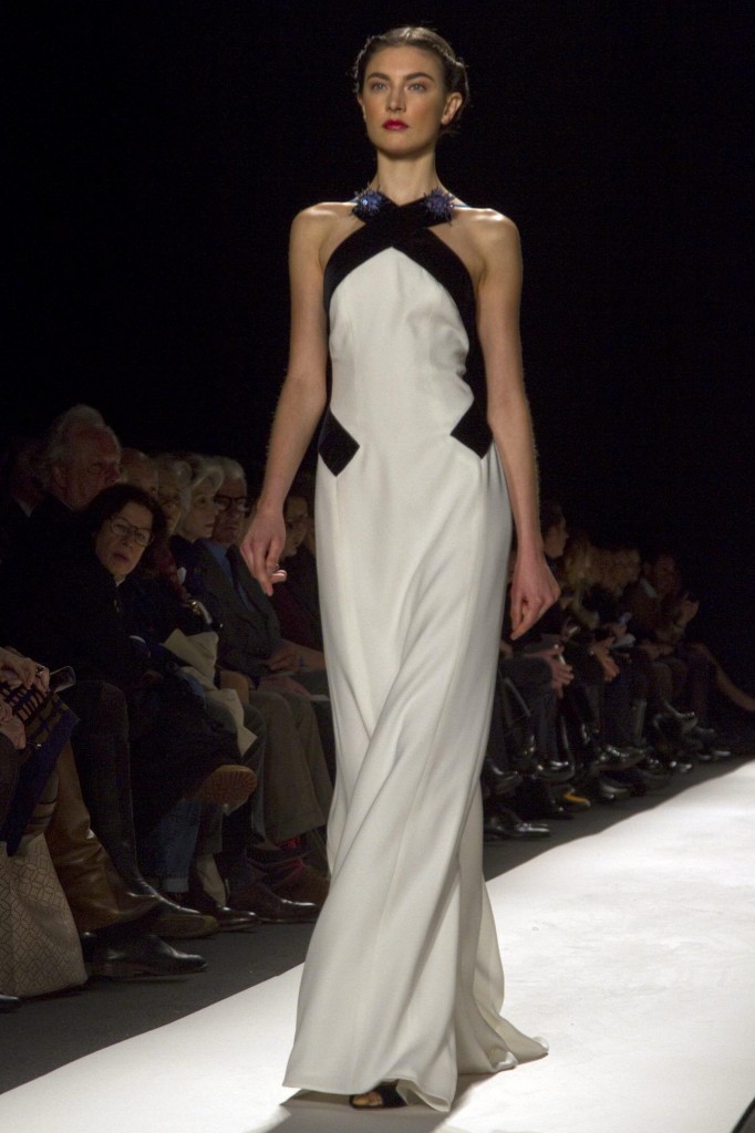 Siendo uno de los eventos m&aacute;s reconocidos de su tipo a nivel mundial, la Semana de la Moda de Nueva York, o Fashion Week, ha cortejado las miradas del mundo de la fina costura con muestras ex&oacute;ticas y atractivas de decenas de dise&ntilde;adores, entre los que se destaca la presencia de varios latinoamericanos y espa&ntilde;oles. 