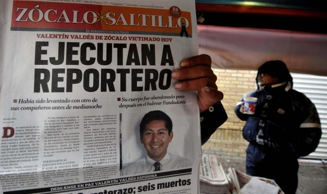 Prensa_Zócalo_México El grupo mexicano de prensa Zócalo, con medios en el norte del país, anunció que a partir de hoy se abstendrá de publicar información relacionada con el crimen organizado, al considerar que "no existen garantías ni seguridad para el ejercicio pleno del periodismo".