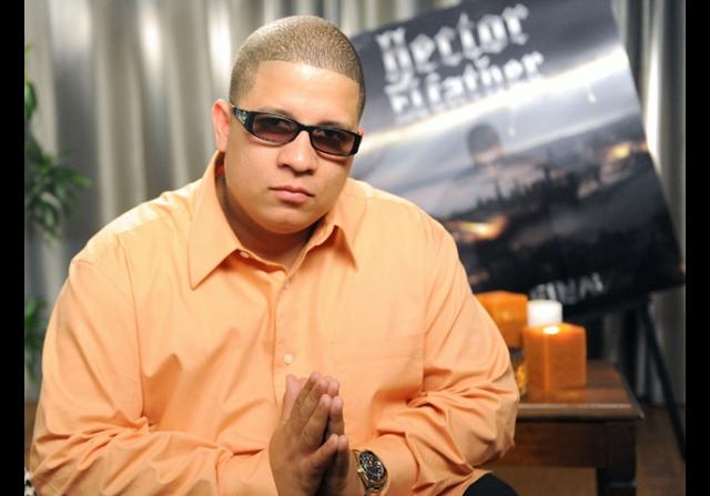 Héctor "El Father" Salseros como Alex D' Castro, Richie Ray y Bobby Cruz o el reguetonero Héctor "El Father" son algunos de los artistas puertorriqueños que dejaron la fama y el dinero que les dieron sus respectivas carreras musicales para convertirse en pastores evangélicos.