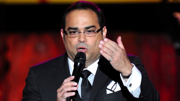 Gilberto Santa Rosa se acopla a su experiencia en Broadway en Forever Tango.
