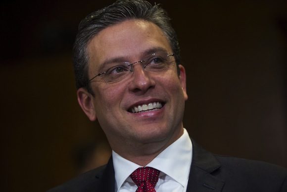 El gobernador de Puerto Rico, Alejandro Garcia-Padilla se prepara para comparecer en una audiencia del Comité de Energía y Recursos Naturales del Senado de EEUU sobre el referendo de noviembre pasado para definir el estatus político de la isla.