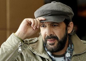 Juan Luis Guerra dice sentirse "muy feliz" por dos nominaciones Grammy Latino.