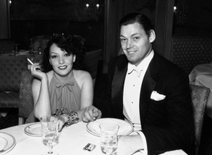 En el explendor de su vida, Lupe V&eacute;lez con su esposo Johnny Weissm&uuml;ller. 