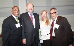 (Izq-der) Tim Marshall, del Jamaica Business Resource Center; Joe Lhota, candidato a la Alcald&iacute;a de NYC; Gail Smith, presidenta de Impacto y Alfredo Placeres de la Federaci&oacute;n Hispana de C&aacute;maras de Comercio (NYSFHCC).
