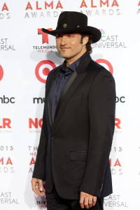 Robert Rodriguez durante la ceremonia de los Premios ALMA 2013.