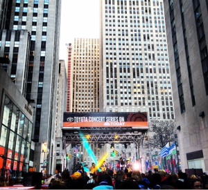 Prueba de sonido en TODAYShow Plaza Concert. Escribió Juanes en su cuenta de Instagram.