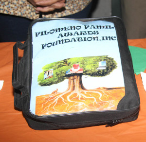 Logo de la Filomeno Family Awards Foundation.