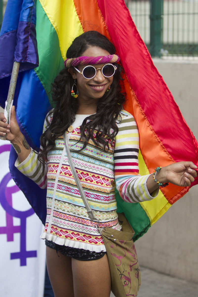 Activistas de la comunidad lésbica, gay, transgénero y bisexual (LGTB) participan este, viernes 16 de mayo de 2014, en una marcha conmemorando el día internacional contra la Homofobia en Tegucigalpa.