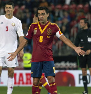  1.- El centrocampista de la selecci&Ucirc;n espa&Ograve;ola de f˙tbol Xavi Hern&middot;ndez durante el partido clasificatorio para el mundial de f˙tbol Brasil 2014.