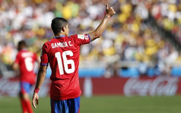 El defensa costarricense Cristian Gamboa, durante el partido Costa Rica-Inglaterra