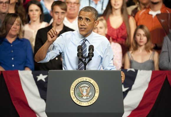 "Lo mejor que se puede decir este año de los republicanos es que no han forzado todavía el cierre del Gobierno. Pero sólo es julio", dijo Obama, al insistir en un discurso con el que confía cosechar votos para los candidatos demócratas en las elecciones legislativas de noviembre.