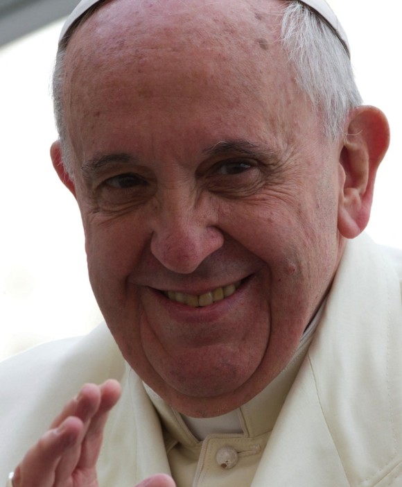 "El Papa ha manifestado su disponibilidad para participar en el encuentro de las familias, pero en el momento actual no se ha concretado ning&uacute;n proyecto o programa de viaje relativo a los Estados Unidos o a M&eacute;xico", afirma Lombardi en un comunicado de la Santa Sede.