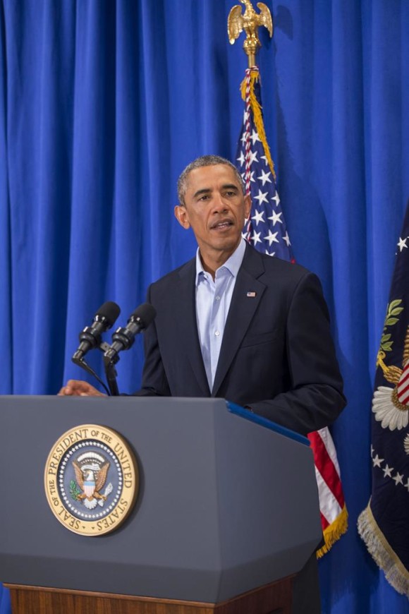Obama, se mostr&oacute; "consternado" por la decapitaci&oacute;n del periodista estadounidense James Foley, secuestrado en Siria en noviembre de 2012, que calific&oacute; como "un acto de violencia que agita la conciencia del mundo entero". 