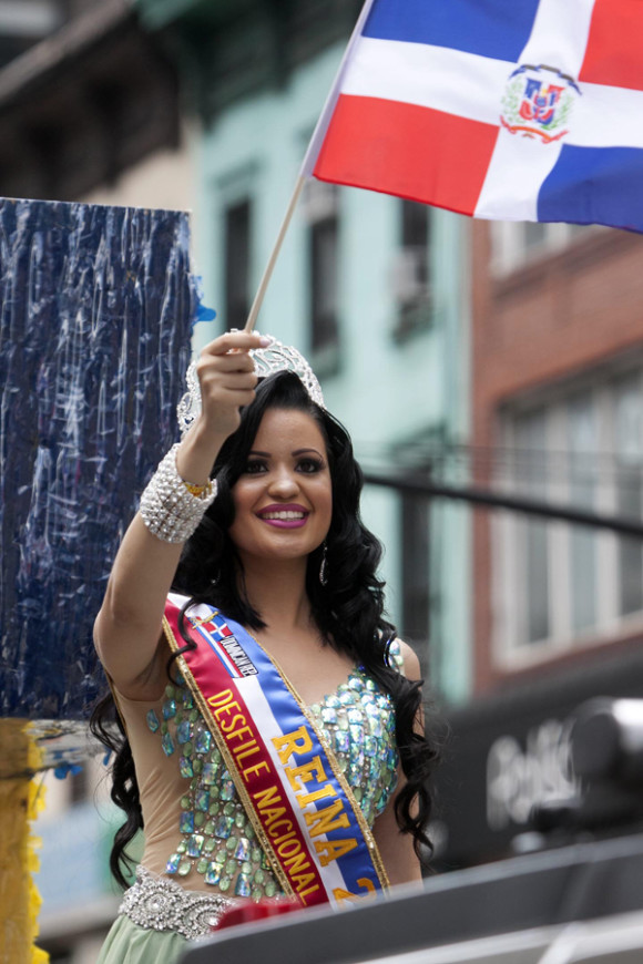 La reina dominicana Gissele Ram&iacute;rez del Desfile Nacional Dominicano.