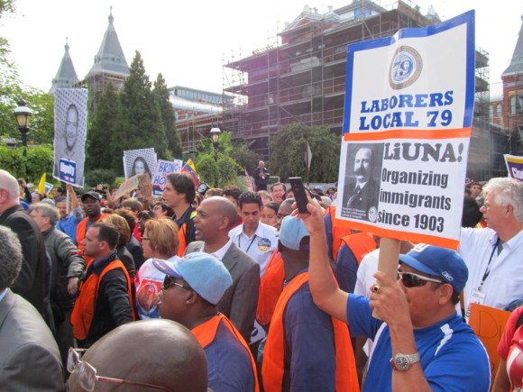 En Estados Unidos, donde apenas el 12 % de los trabajadores est&aacute; representado por sindicatos y las remuneraciones reales llevan tres d&eacute;cadas estancadas, el D&iacute;a del Trabajo se conmemor&oacute; hoy con un desempleo pertinaz. (foto arquivo) 