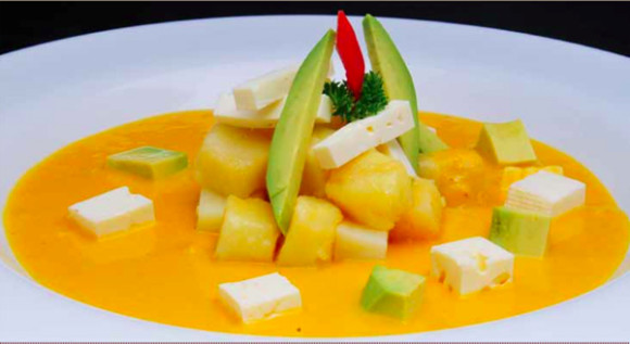Locro de Queso, receta y presentaci&oacute;n del Chef Pablo Zambrano, Chef Ejecutivo del Hotel Hilton Col&oacute;n de Quito. Es una de las recetas m&aacute;s sencillas del locro o &ldquo;sopa de papa&rdquo;.