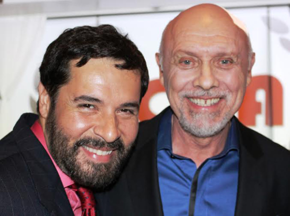 El actor Luis Galli con el célebre actor México-Americano Héctor Elizondo.