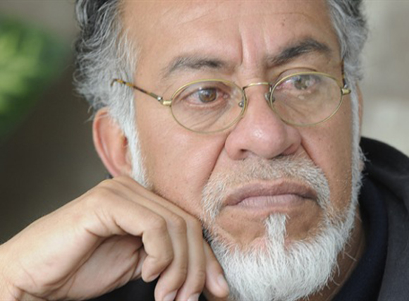 Carlos Michelena: “Convocar a la reflexión es mi deber y mi derecho”. Imitado, no superado, es una inspiración dentro y fuera de Ecuador, su trabajo de crítica social, en las actuales circunstancias se convierte en un mecanismo de desahogo de la crisis, tensiones y contradicciones sociales en Latinoamérica.