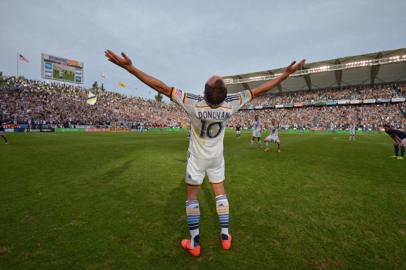 El gran figura simbólica del partido fue el veterano delantero estadounidense Landon Donovan, de 32 años, que jugó su último partido como profesional y lo hizo por la puerta grande al conseguir su sexto título de campeón de la MLS, cuatro con el Galaxy (2005, 2011, 2012 y 2014) y dos con los Earthquakes de San Jose (2001 y 2003).