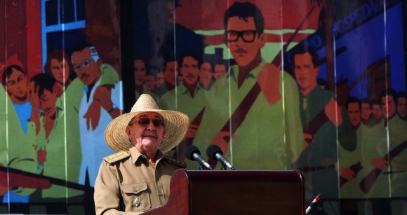 El levantamiento parcial de las sanciones a Cuba anunciada por Estados Unidos sorprendi&oacute; a los habitantes de la isla por la rapidez de la entrada en vigor de las nuevas medidas, sin que de momento se hayan producido reacciones oficiales del Gobierno de Ra&uacute;l Castro.