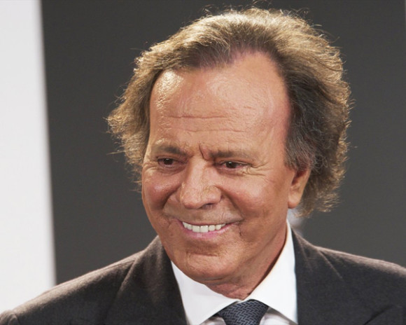 6 Julio Iglesias