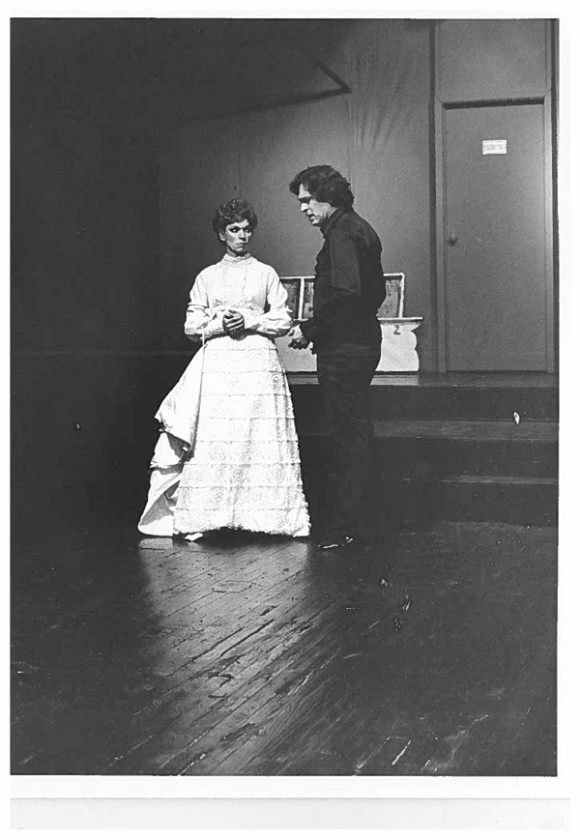 Fanny junto Ra&uacute;l D&aacute;vila en Memorias de un director.