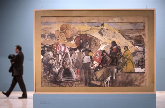 Los 32 bocetos inéditos que Joaquín Sorolla elaboró como preparación para su serie "Visión de España", los 14 paneles sobre regiones de España que el artista pintó para la biblioteca de la 'Hispanic Society of America' en Nueva York, que desde mañana se exhibe por primera vez en España en la exposición "Sorolla íntimo", en el centro cultural Bancaja de Valencia.