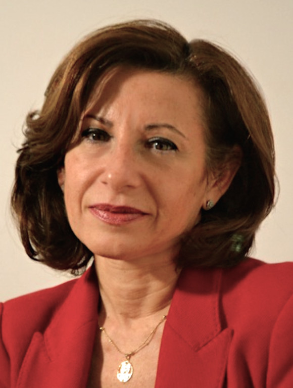 Cristina Dom&eacute;nech, Historiadora de Arte graduada en la Universidad de Valencia, catedr&aacute;tica, Directora de Programas Educativos de la Hispanic Society of America, nacida en Espa&ntilde;a.