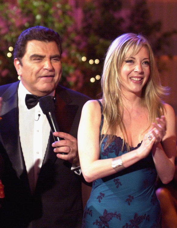 Don Francisco junto a Edith Gonzales.