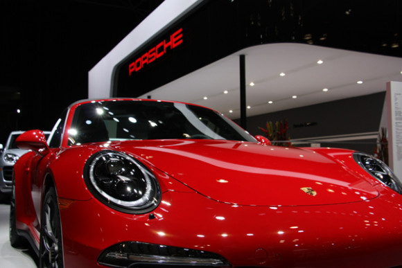 El Porsche 911 luci&oacute; brillante en el New York Auto Show 2015.