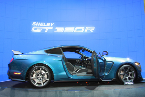 2016 Ford Mustang Shelby GT350R, un carro deportivo de Ford, hizo su debut en Los &Aacute;ngeles.