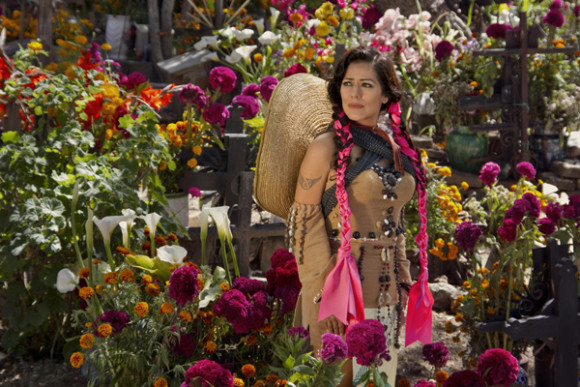 LILA DOWNS 4 COLOR photo credit Elena Pardo
