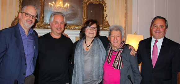 Durante la presentaci&oacute;n de las obras de Silvina Ocampo traducidas al ingl&eacute;s encontramos de Izq. a Der. al anfitri&oacute;n  coordinador del evento, Daniel Shapiro, Director de Literatura de la Sociedad de las Am&eacute;ricas; los autores invitados: Jason Weiss, Suzanne Jill Levine, Sylvia Molloy junto al diplom&aacute;tico de carrera Hon. Eduardo Almirantearena, C&oacute;nsul General Adjunto de Argentina en Nueva York.