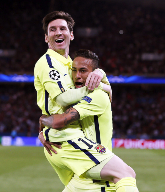 Messi y Neymar, compañeros en el F.C. Barcelona y máximos rivales en la Copa América. Argentina y Brasil son favoritos para ganar la 44 edición del torneo que se celebra en Chile.