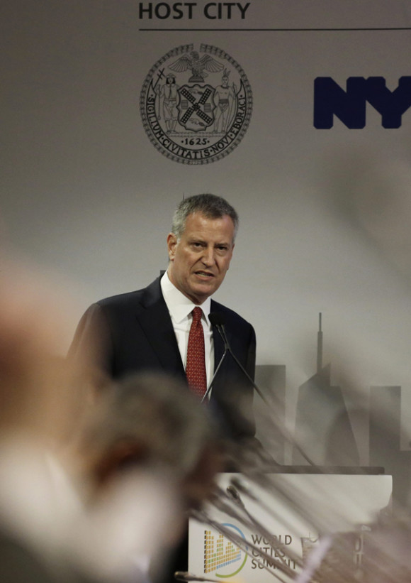 El alcalde de Nueva York, Bill de Blasio, en el Foro de Oportunidad de Ciudades Innovativas en el marco de la Cumbre Mundial de las Ciudades, en Nueva York.