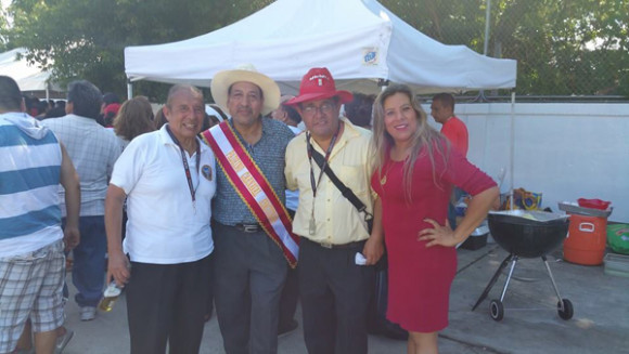 1 PERUANOS