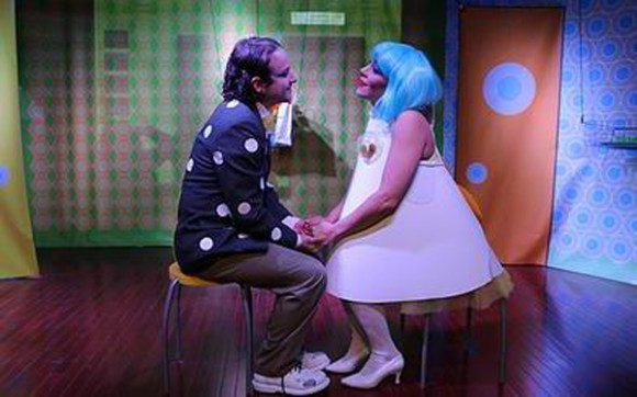 Erick Monge y Elena Mohedano en "La que hubiera amado tanto".