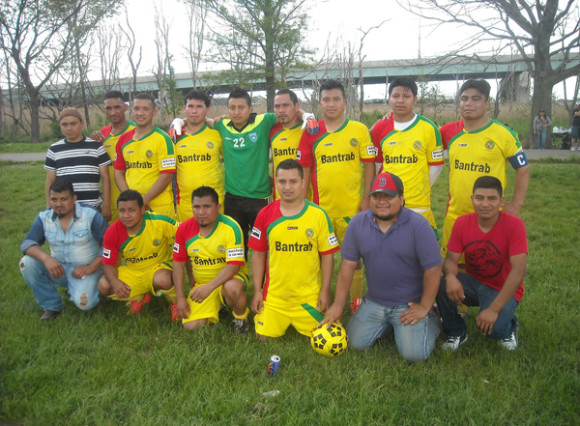 Los "chapines" del Deportivo Marquense que vienen desempenando una buena campa&ntilde;a en la Liga Mexicana Diaz de F&uacute;tbol. Este domingo 5 de julio chocar&aacute; contra el Deportivo Petate. (Foto: Buki Chapin).