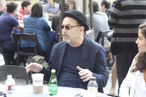 Rubén Blades en un descanso de la serie "Fear The Walking Dead". (Foto RHS cortesía de AMC Global)