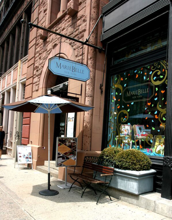 Imagen de la entrada de la tienda de la empresaria hondureña en el barrio del Soho de Nueva York.