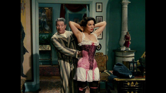María Félix junto a Jean Gabin en una escena de "French Can Can" (1956).