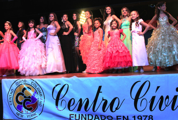 Todas las candidatas participaron activamente durante más de un mes asistiendo a intensas sesiones de preparación y ensayos para ofrecer un verdadero espectáculo cultural, en el cual el colorido, la alegría, el entusiasmo y el orgullo colombiano florecieron en todo su esplendor.