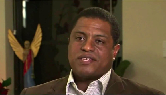 El líder de la Aso. de Venezolanos Perseguidos Políticos en el Exilio Veppex, José Antonio Colina, censuró el “atropello y la humillación” a la que han sido sometidos los hermanos colombianos, que han tenido que abandonar Venezuela y calificó de “corrupto” al régimen de Maduro.