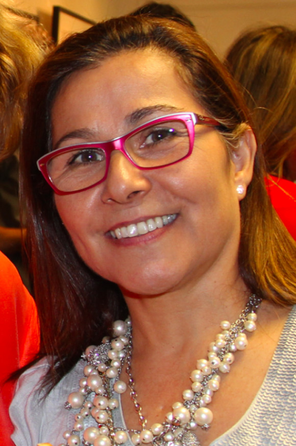 Isabel Sep&uacute;lveda, activista cultural de origen chileno que promueve a los latinos en Long Island.