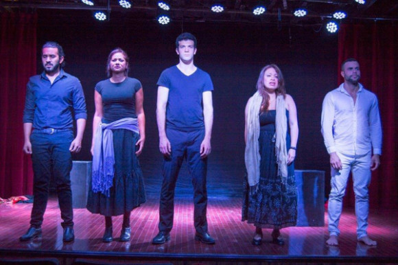 Samuel Garnica, Yvette Quintero, Sergio Freijo, Telba Cavero y Paul Montoya en "Fuego en Granada".