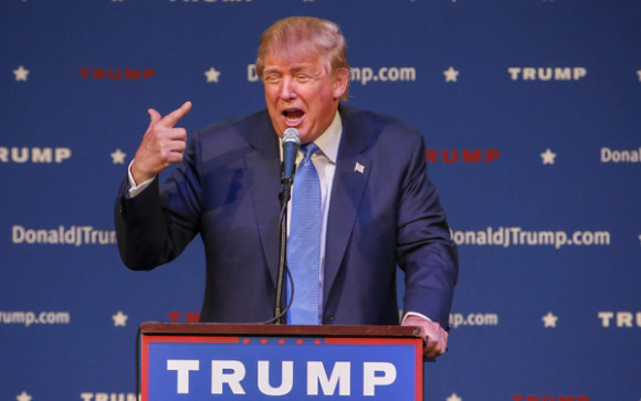 La ret&oacute;rica antiinmigrante de Trump, quien lleg&oacute; a asegurar que los mexicanos que llegaban a Estado Unidos eran "criminales y violadores", est&aacute; aumentando la distancia entre el Partido Republicano y la comunidad hispana.  