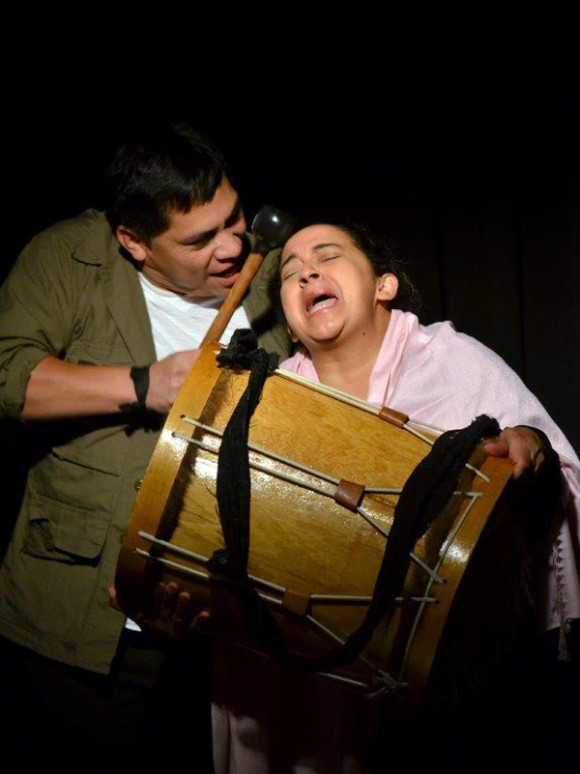 Carlos Solís y Jessica Flori.