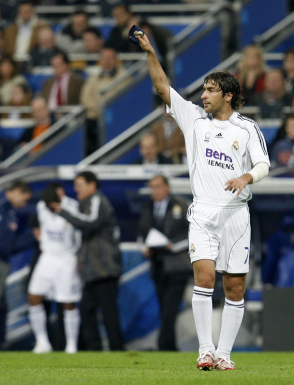 El delantero Ra&uacute;l en su periplo de tantos a&ntilde;os por el Real Madrid. 